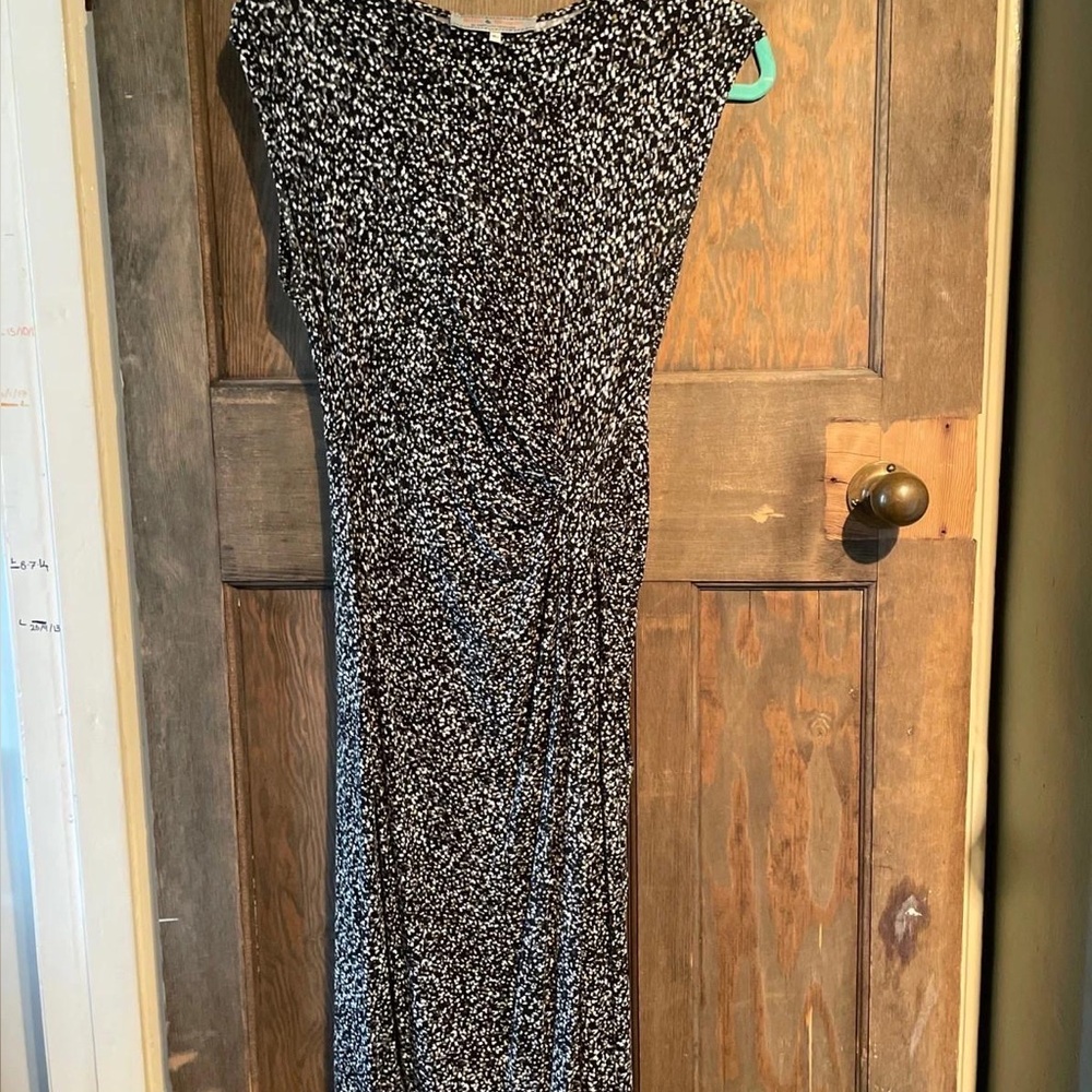 Chic Black and White Maxi Dress
